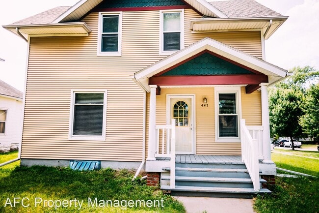 Building Photo - 3 br, 2 bath House - 447 N 24th St.