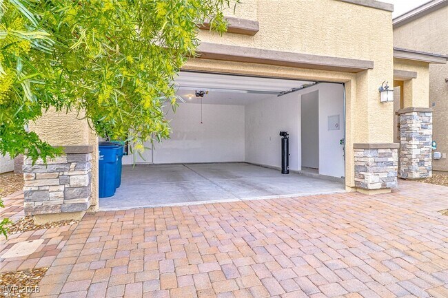 Building Photo - 3758 Bright Aquarius Ln