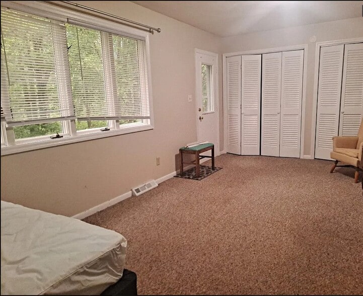 Primary Photo - 1104 Murray Hill Rd