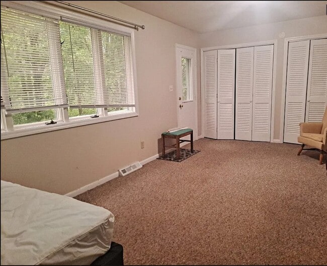 Primary Photo - 1104 Murray Hill Rd