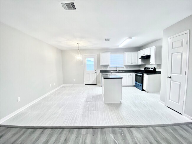 Building Photo - 4414 Peppermint Hill Ln