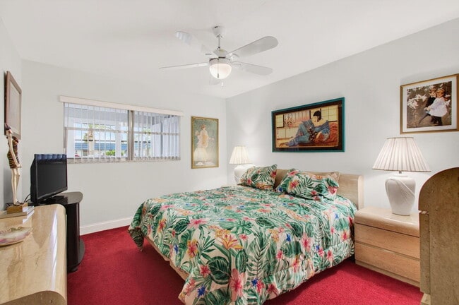 Building Photo - 213 Waterford Cresent