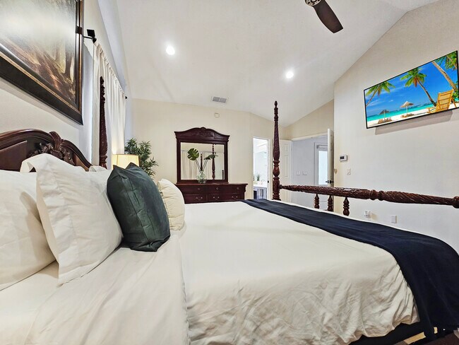 Building Photo - 11402 Suncreek Pl