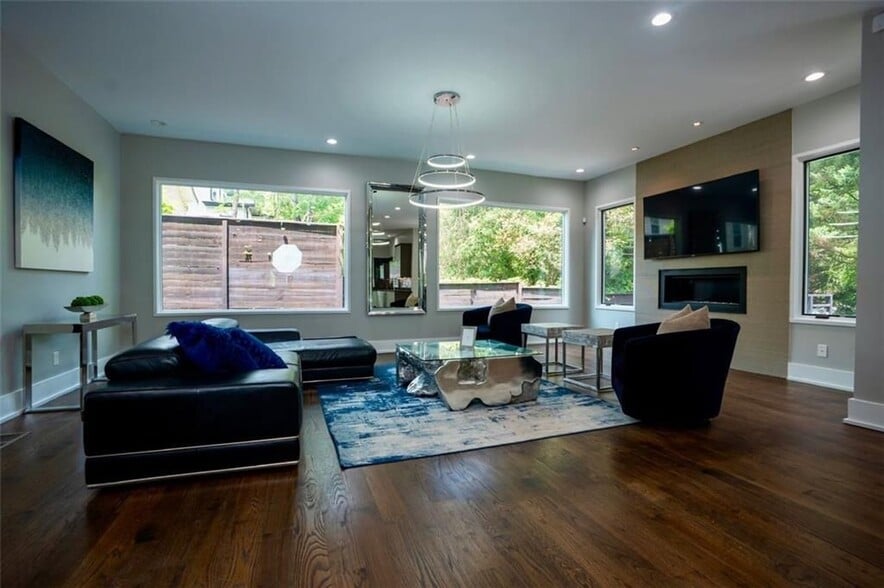 Building Photo - 1099 Vista Trail NE