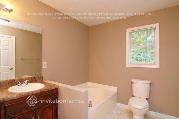 Building Photo - 4953 Brownsville Rd