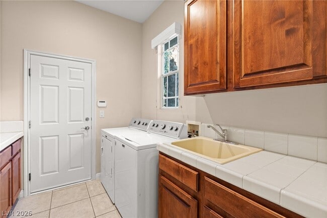 Building Photo - 2259 Green Mountain Ct