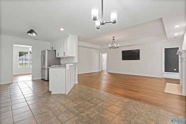 Building Photo - 122 Emory Dr