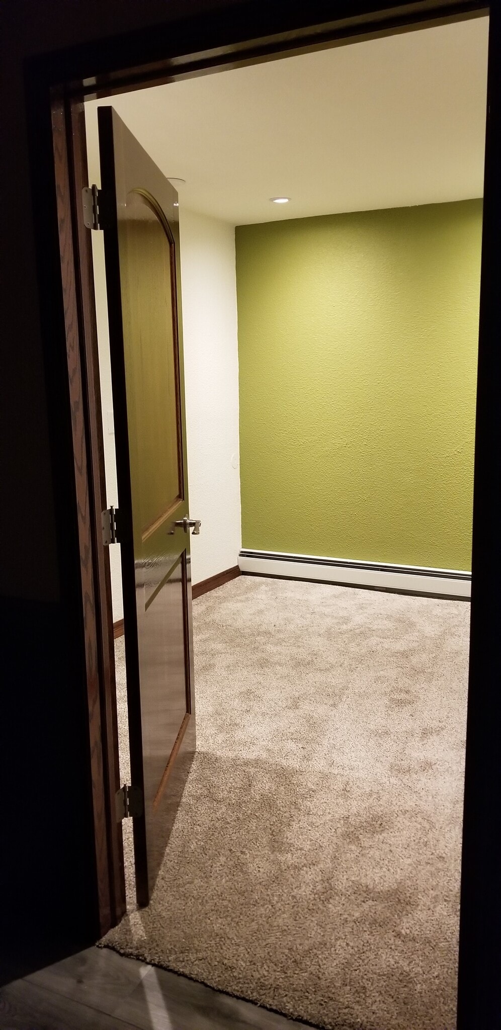 Bed 2 - 815 Railroad Ave