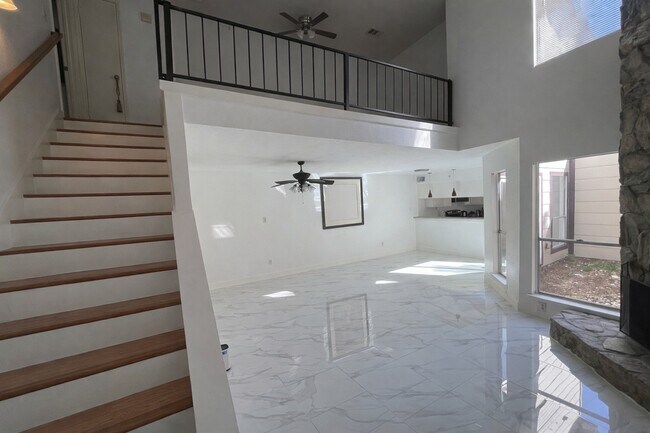 Building Photo - 12255 W Village Dr