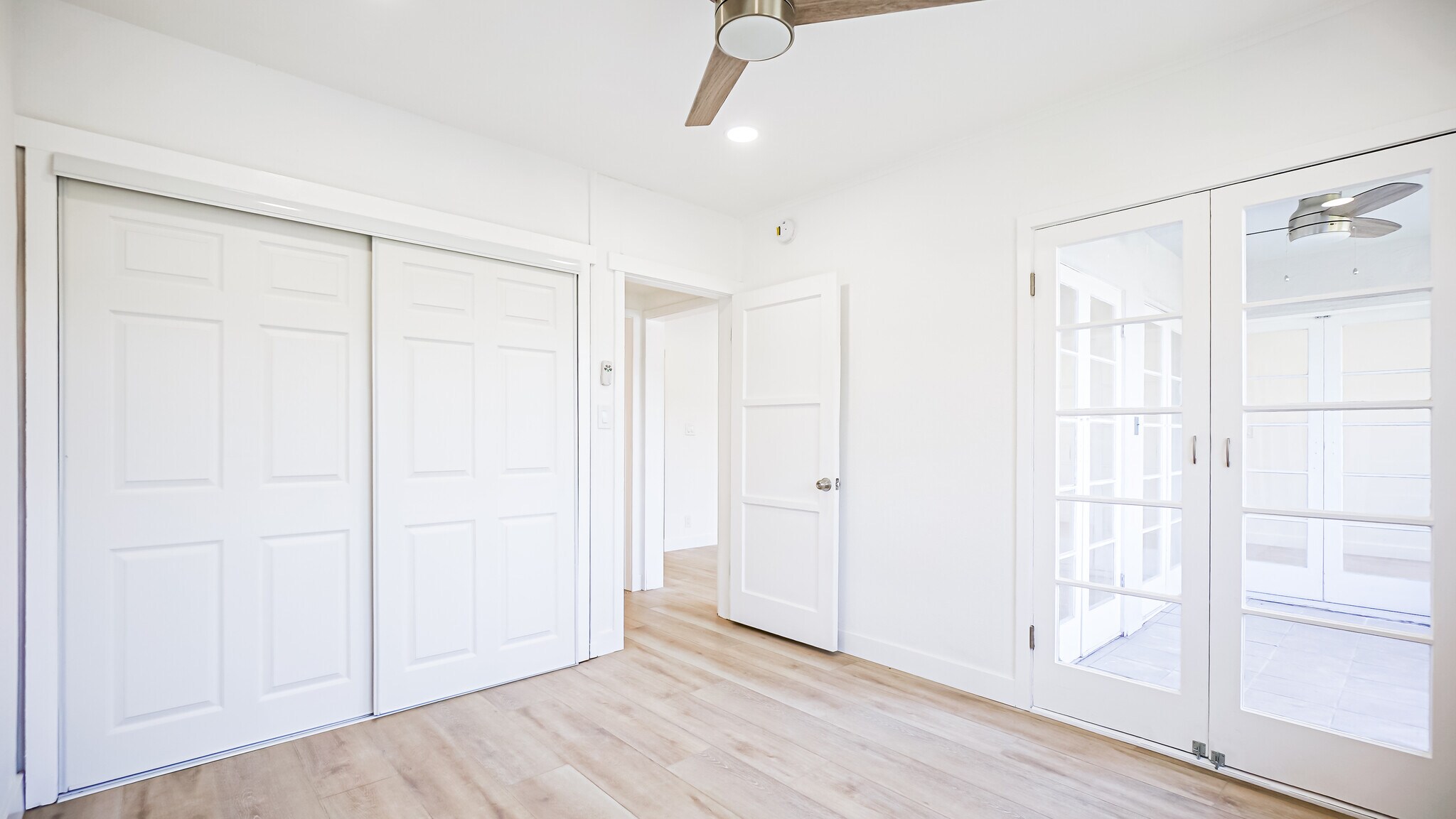 Building Photo - 2065 Ivar Ave