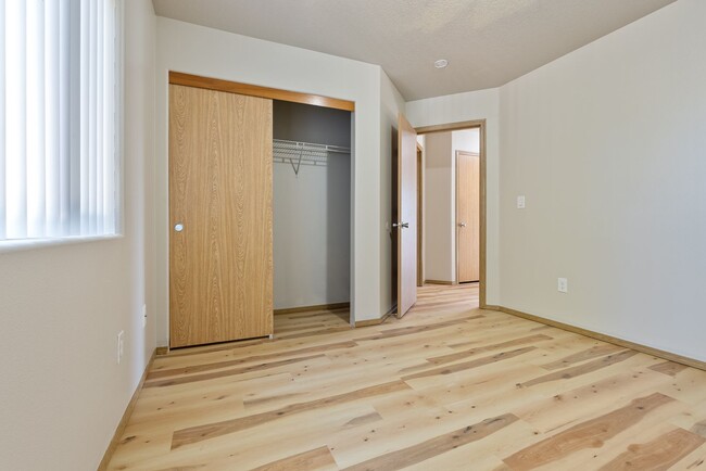 Building Photo - Spacious 4-Bedroom Home in SE Portland!