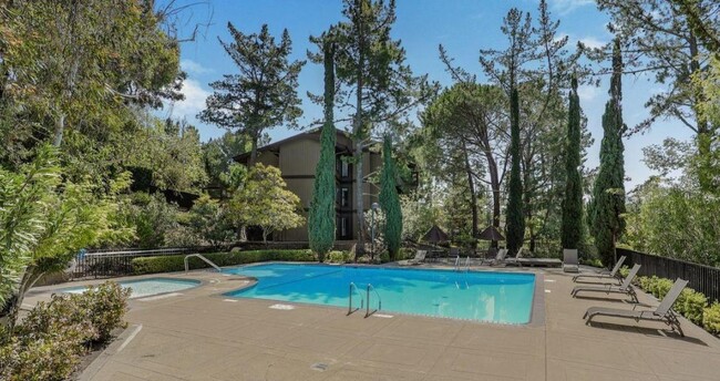 Building Photo - 3316 Brittan Ave