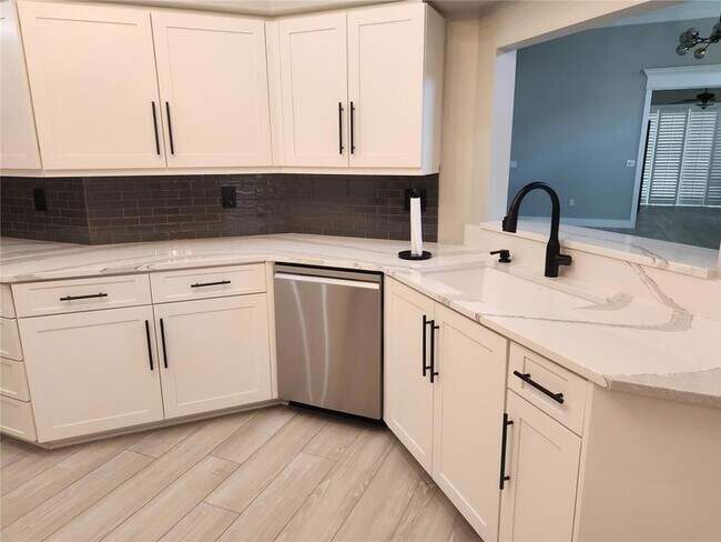 Building Photo - 3761 Amapola Ln