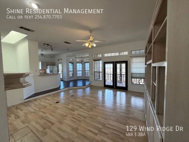 Building Photo - 129 Wind Ridge Dr