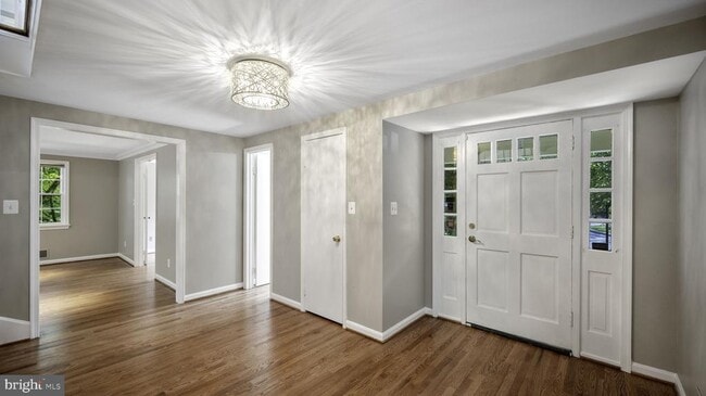 Building Photo - 9705 Eclipse Pl