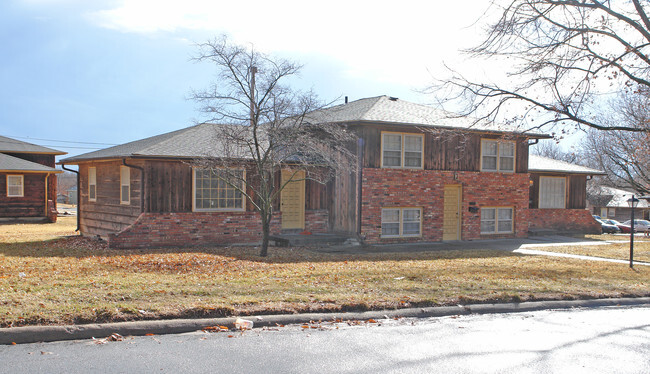 Primary Photo - Windmill Estates