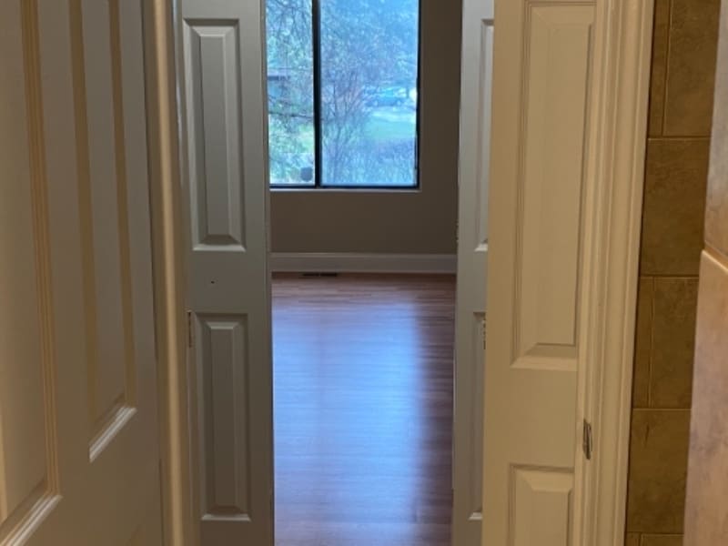 Building Photo - 371 Sandhurst Cir