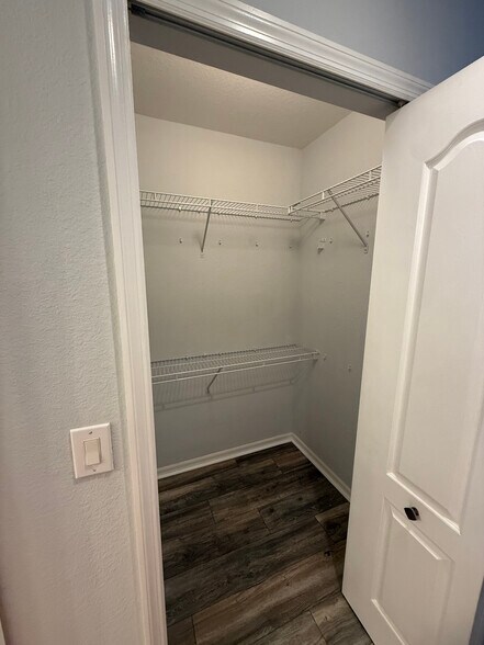 Building Photo - 6816 Sterling Greens Pl