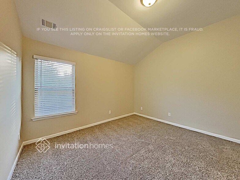 Building Photo - 807 Kite Way