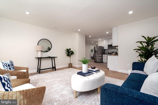 Building Photo - 1400 Lower View Ct