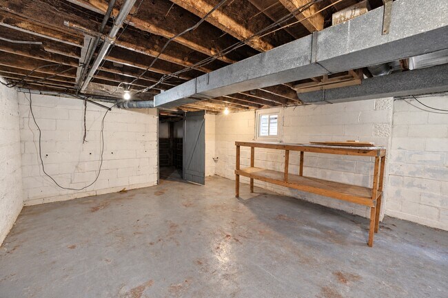 Building Photo - 1203 Indiana St