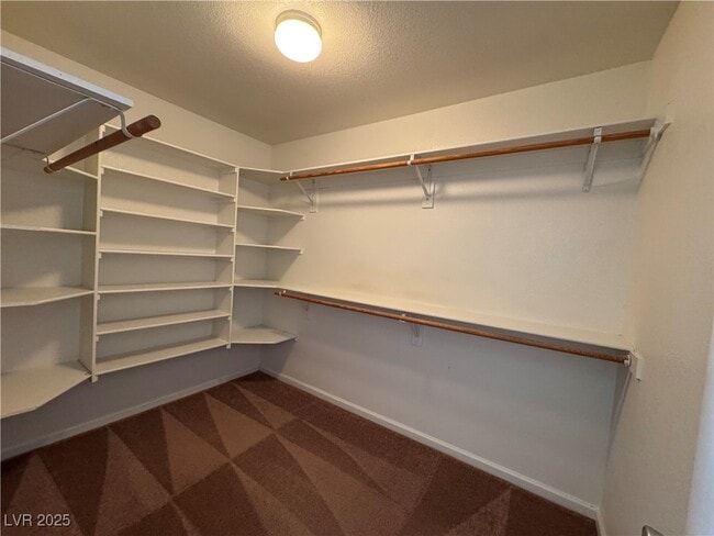 Building Photo - 5421 N Fleetwood Pl