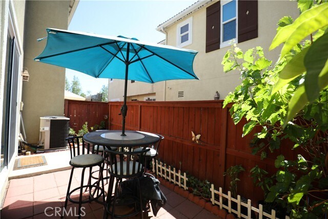 Building Photo - 27571 Darrington Ave
