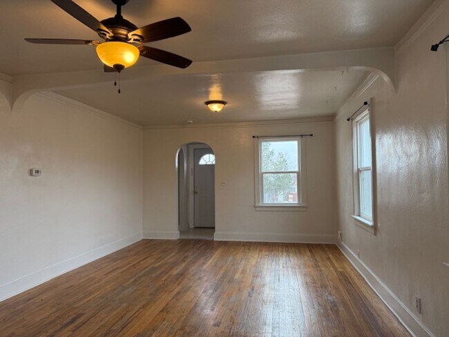 Building Photo - Thirteenth 2104 &amp; 2102