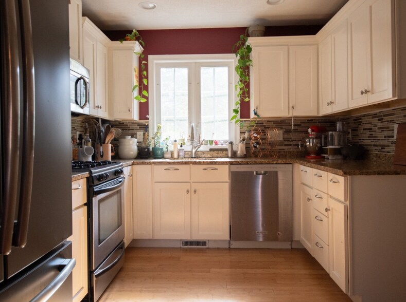 Building Photo - 40 Brattle St