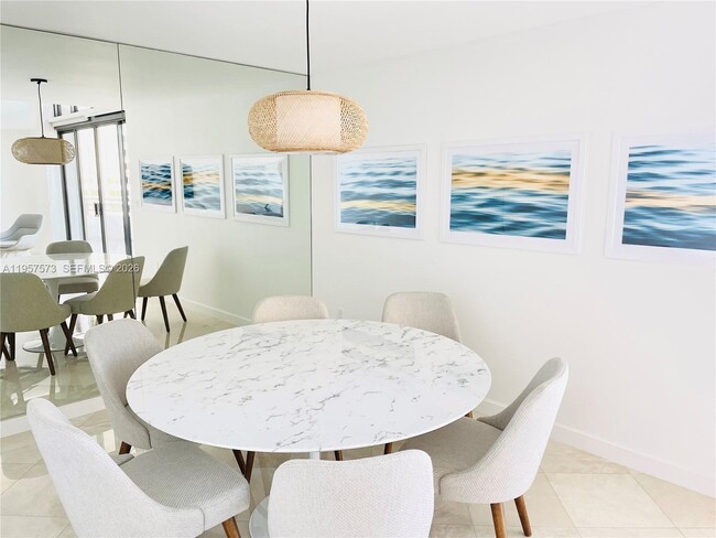 Building Photo - 151 SE 15th Rd