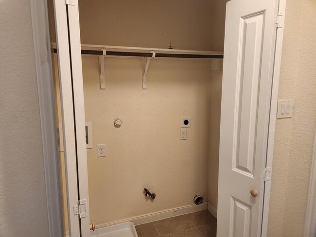 Building Photo - 10401 Bauman Rd