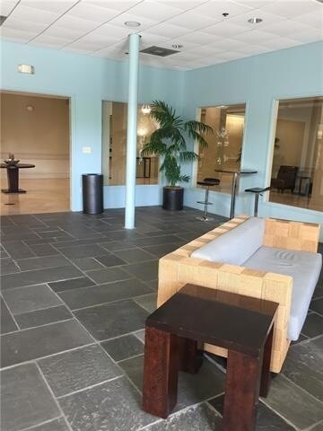 Building Photo - 1205 St Charles Ave