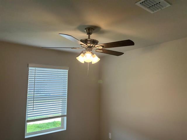 Building Photo - 1613 Tin Roof Rd
