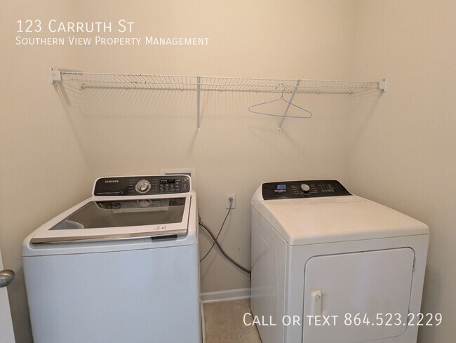 Building Photo - 123 Carruth St
