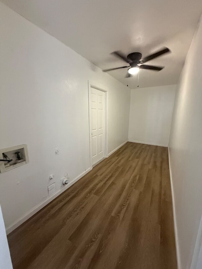 Building Photo - 4617 Cobblestone Ln