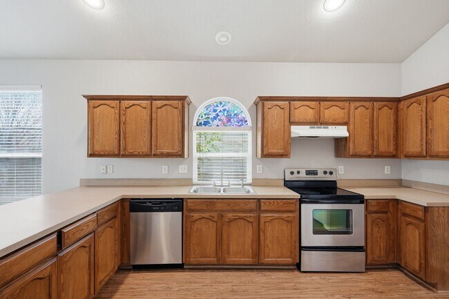 Building Photo - 1113 Beaverwood Ln