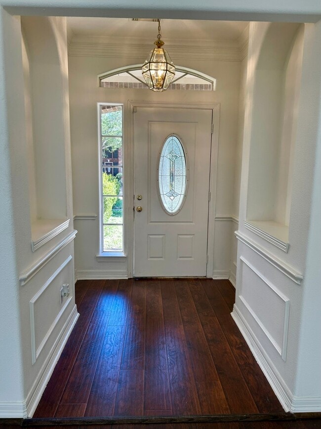 Building Photo - 1419 Miller Ave