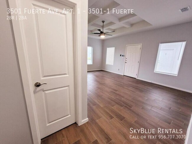 Building Photo - 3501 Fuerte Ave