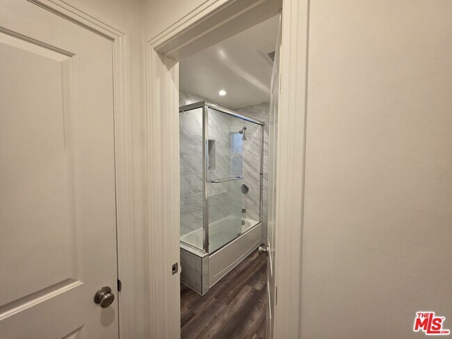 Building Photo - 2012 S Holt Ave