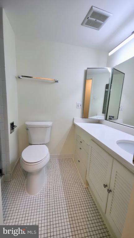 Building Photo - 4960 Sentinel Dr