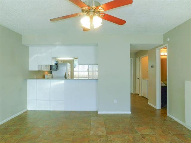 Building Photo - 1137 Dallas Dr