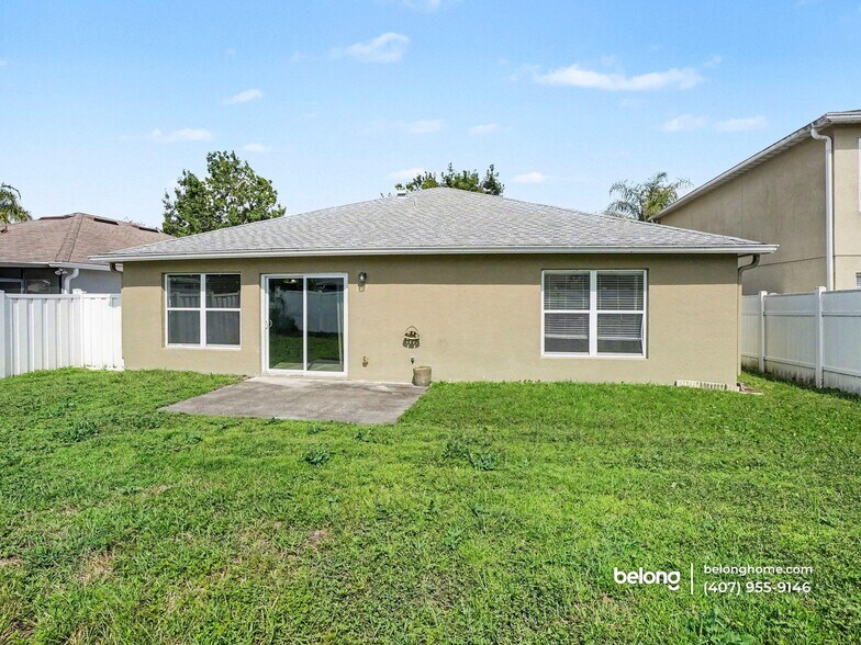 Building Photo - 15659 Galbi Dr