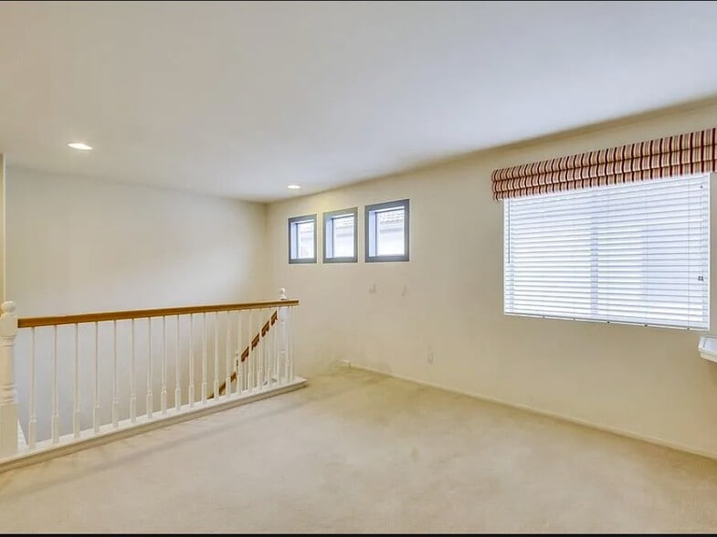 Building Photo - 11779 Westview Pky
