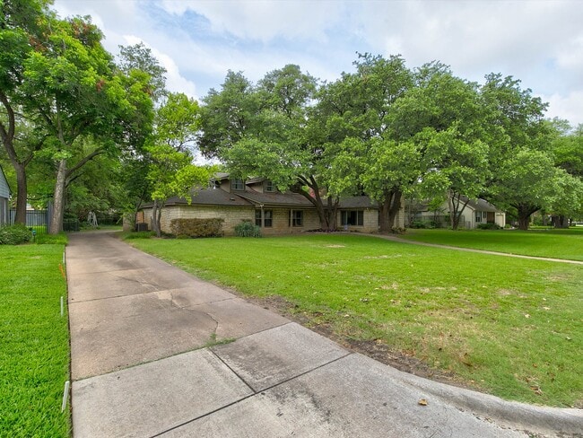 Building Photo - 3705 Brighton Rd