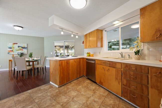 Building Photo - MOVE IN READY NOW! 2-Bedroom Rambler with Detached 900 Sq. Ft. Garage & Studio on Spacious Fenced...