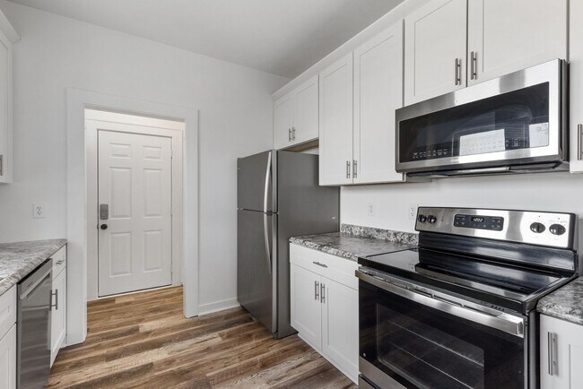 Building Photo - Coming Soon!!