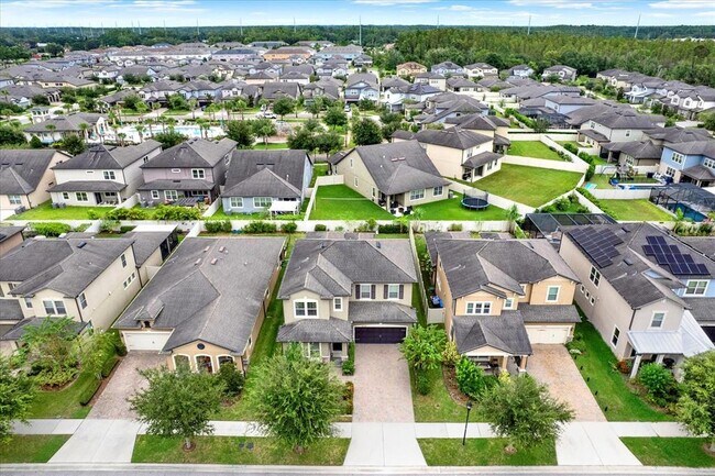 Building Photo - 18738 Birchwood Groves Dr