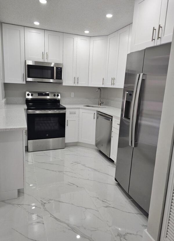 Building Photo - 4995 Sable Pine Cir