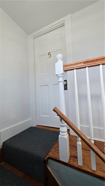 Building Photo - 42 Kay St