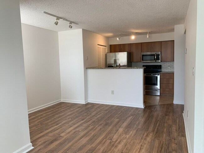 Building Photo - 1335 Crystal Way